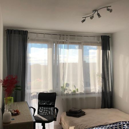 Sm Pokoj Przy Rondzie Daszynskiego Varsovia Exterior foto